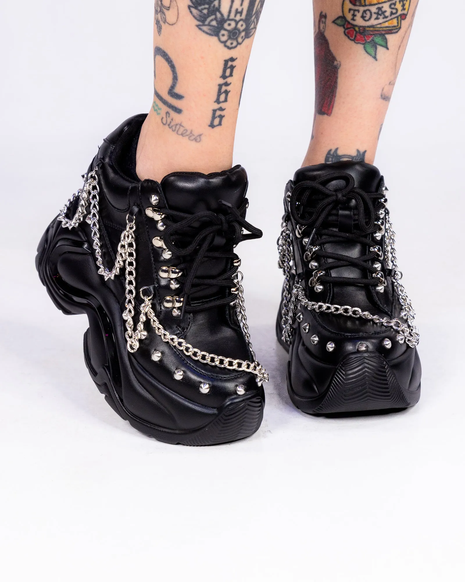 Black Jupiter Women's Chain Wedge Sneakers