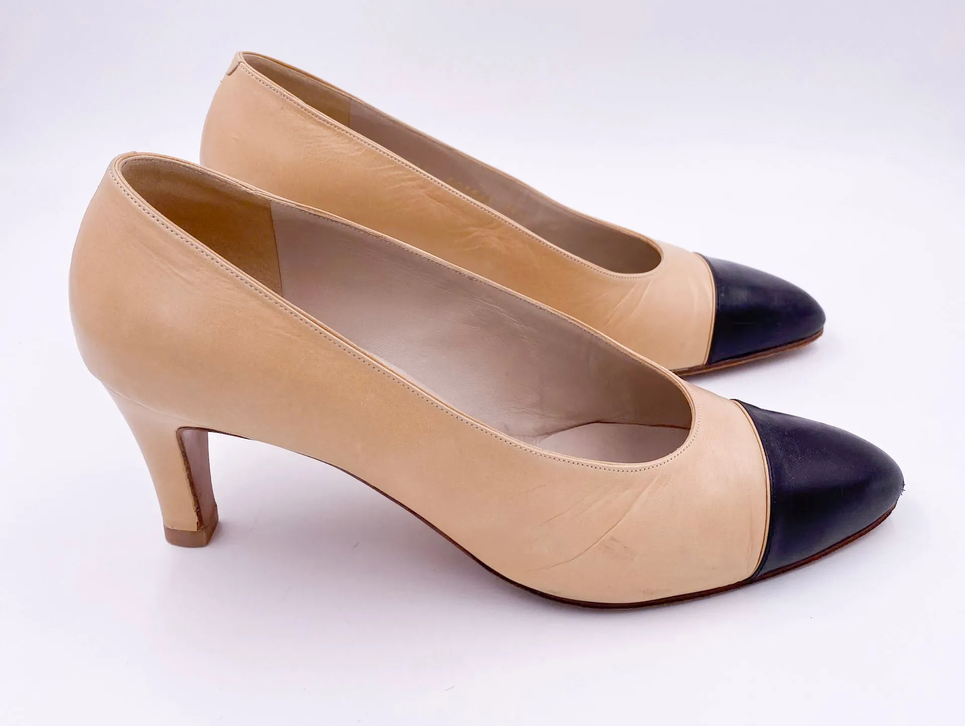Chanel Pumps Off  White With Black Leather Toe
