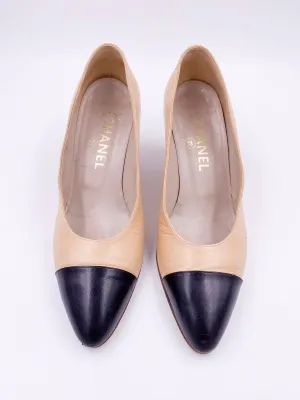Chanel Pumps Off  White With Black Leather Toe