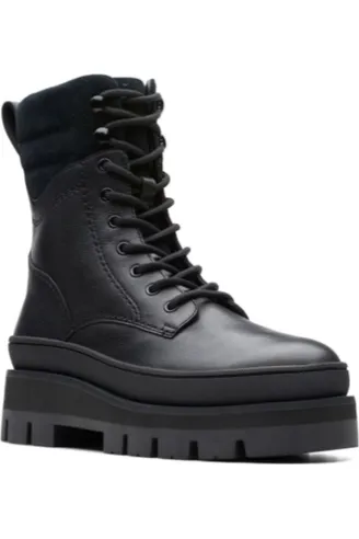 Clarks Orianna2 Hike in Black warmlined leather