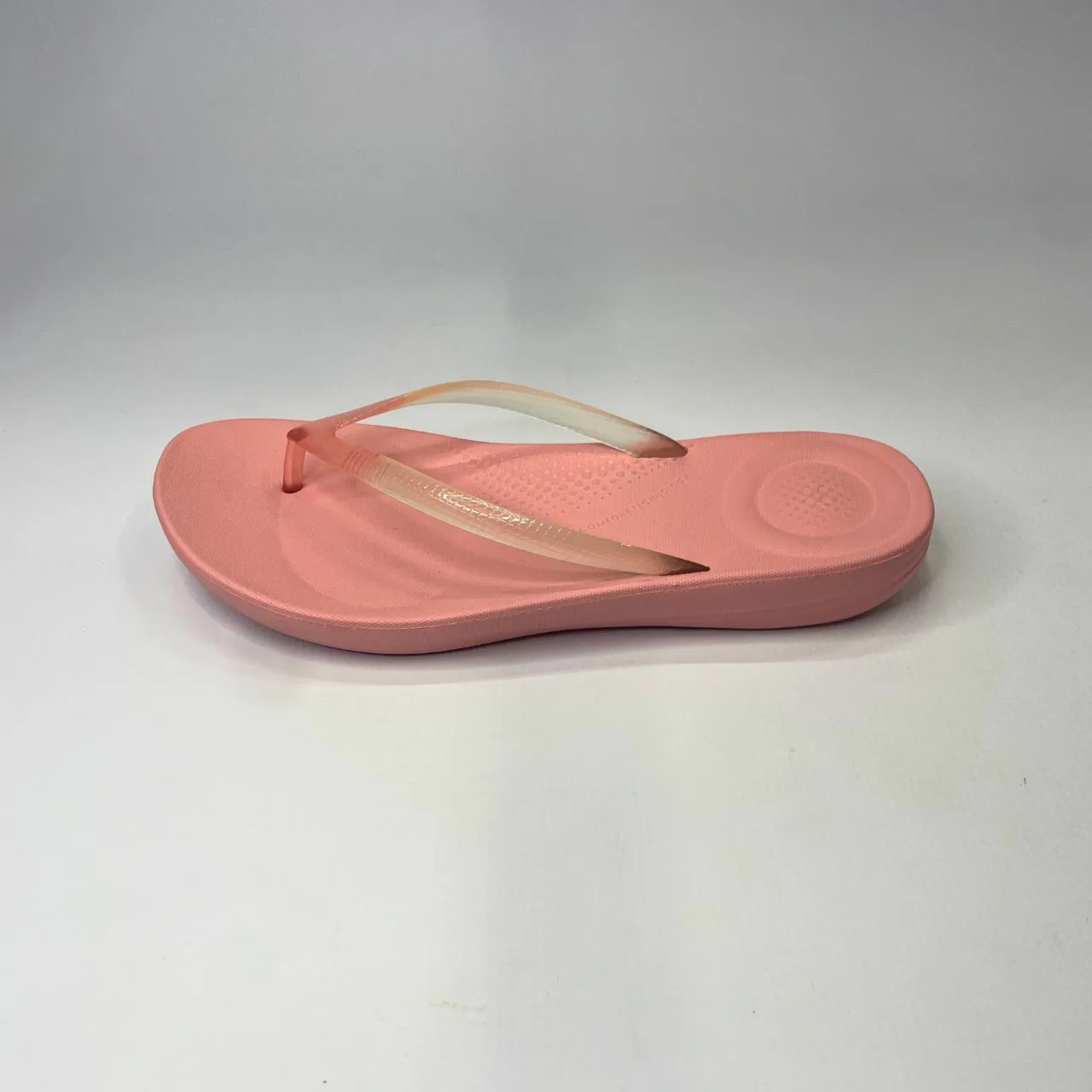 Fitflop IQUSHION ombre transparent soft blush ergonomic flip-flops