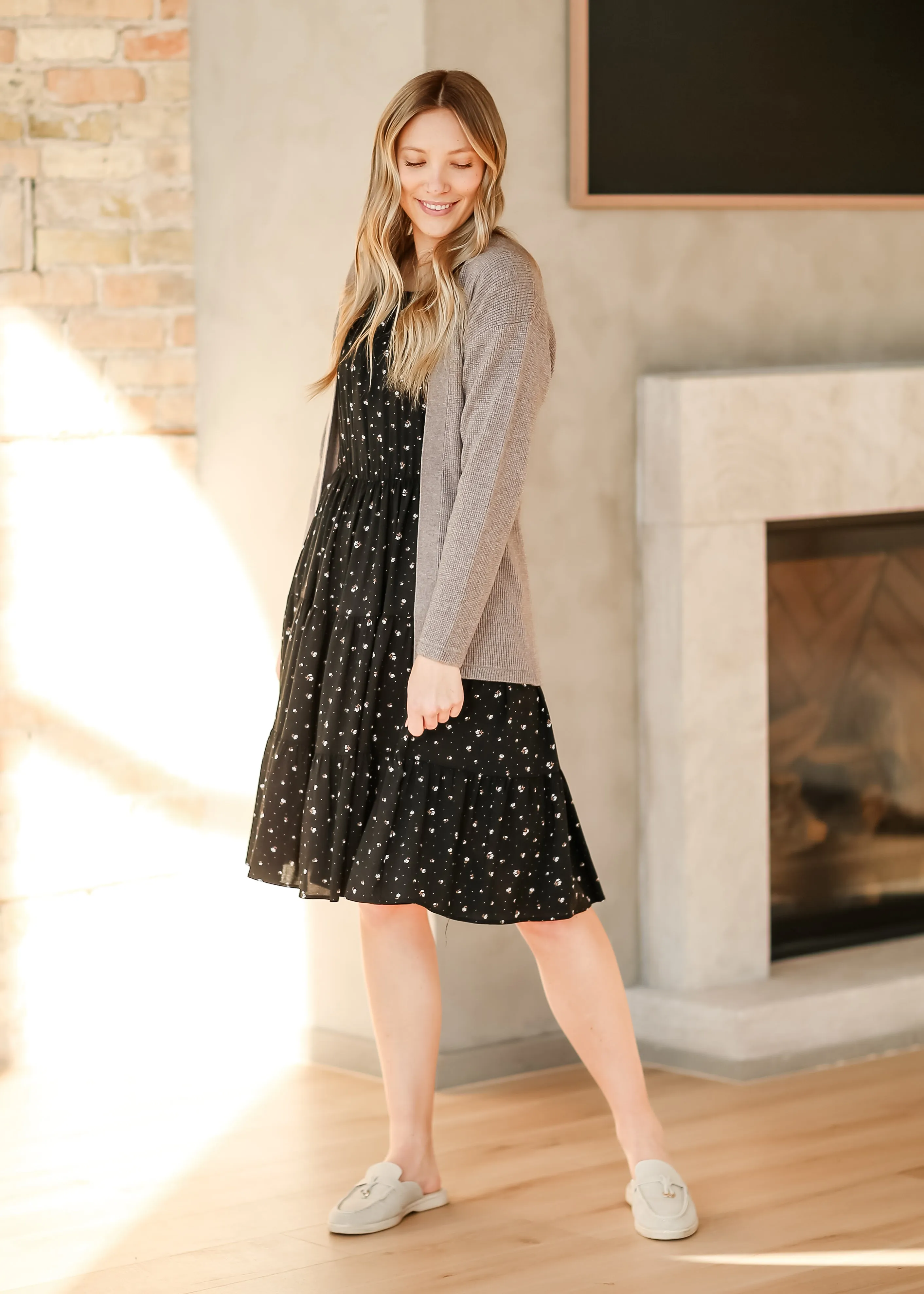 Jenna Floral Knit Short Sleeve Tiered Midi Dress