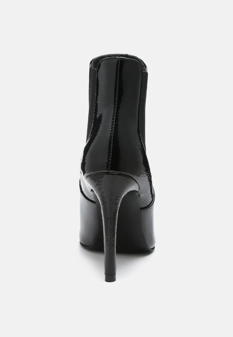 MOLINA High Heeled Chelsea Boot In Black