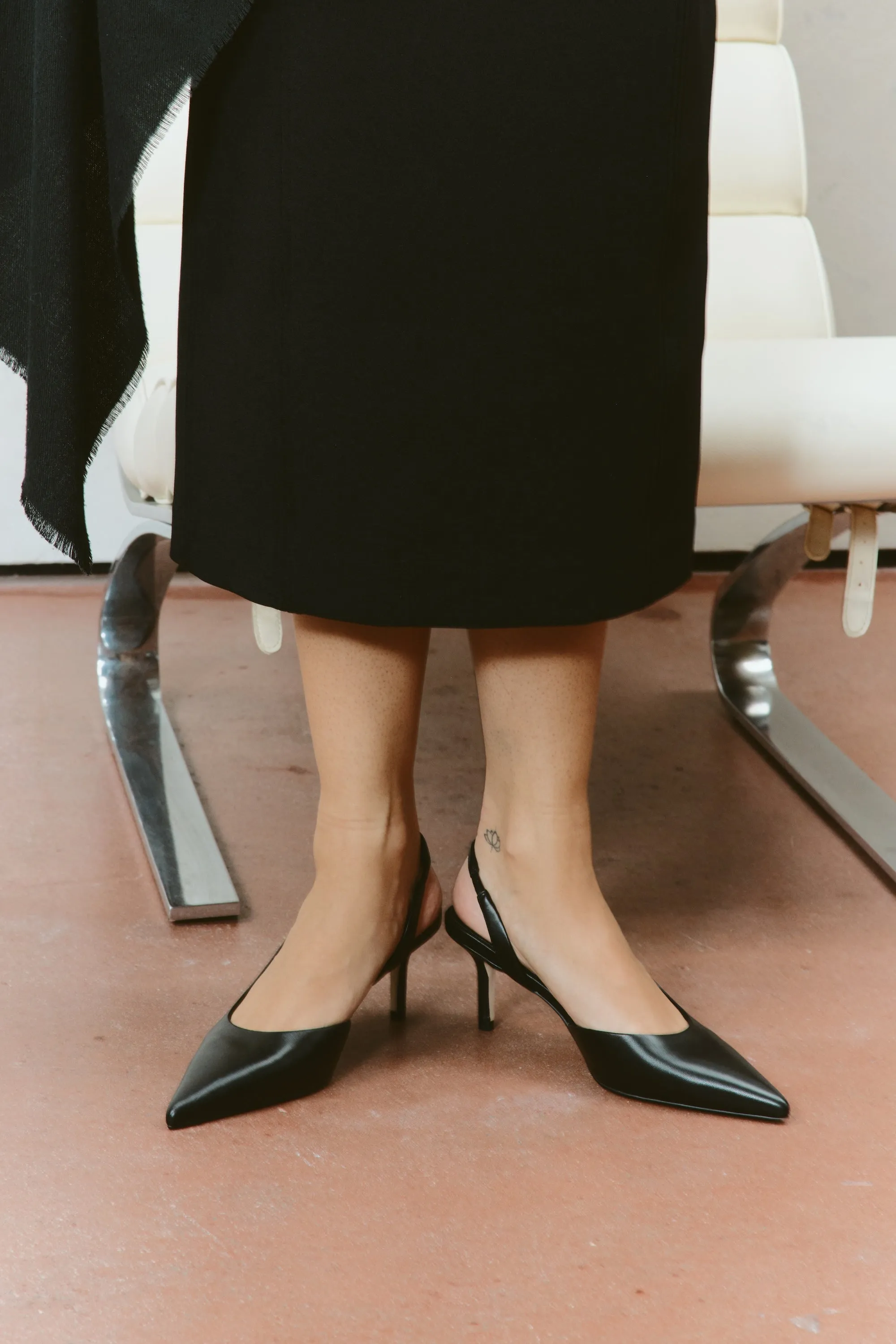 Yoselyn Dorsay Slingbacks - Black Leather